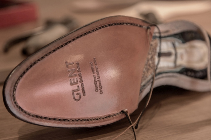 Товары в бутике обуви Glent Shoes в Испании