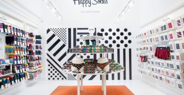 Интерьер магазина Happy Socks в Лондоне