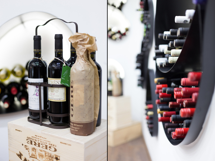 Интерьер винного магазина в Будапеште, Венгрия: бутылки крупным планом
