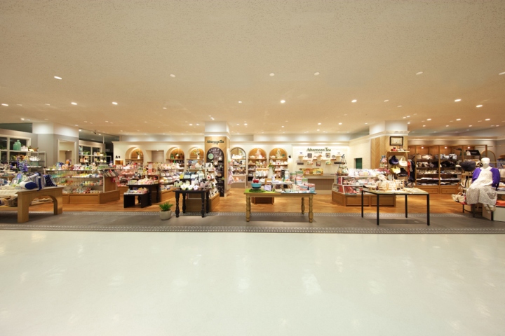 Интерьер японского магазина Afternoon Tea LIVING в Токио, Япония: домашний декор