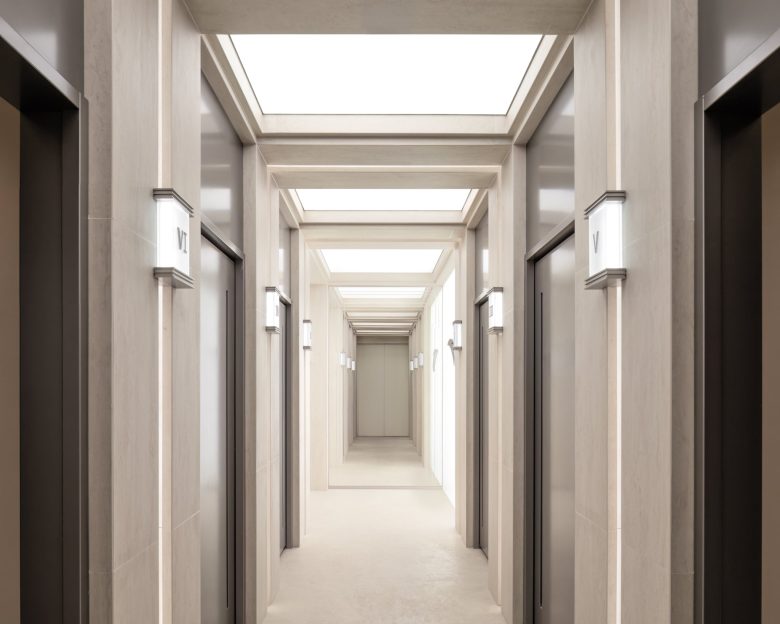 коридор с примерочными ANTA Basketball Arena