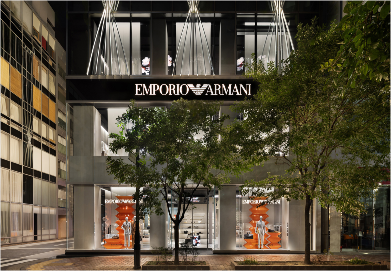магазин с улицы Emporio Armani store