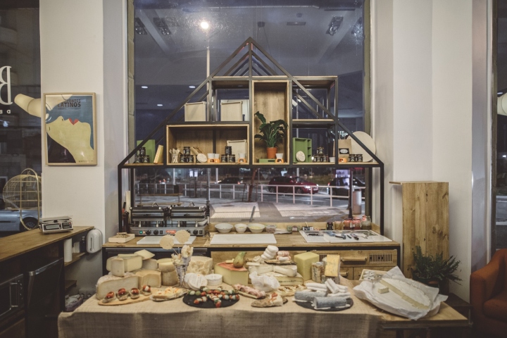 Магазин сыров, фото из испанского Сан Себастьяна: кухня