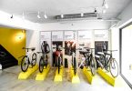 Магазин велосипедов Vanmoof в Тайбэе оформлен Ontology Studio