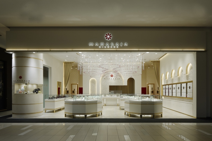 Магазин ювелирных изделий MAHARAJA diamond в Осаке