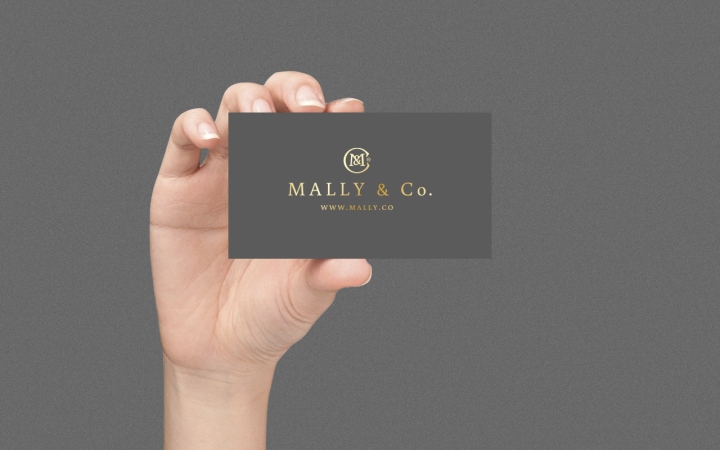 Визитная карточка с логотипом магазина MALLY & Co