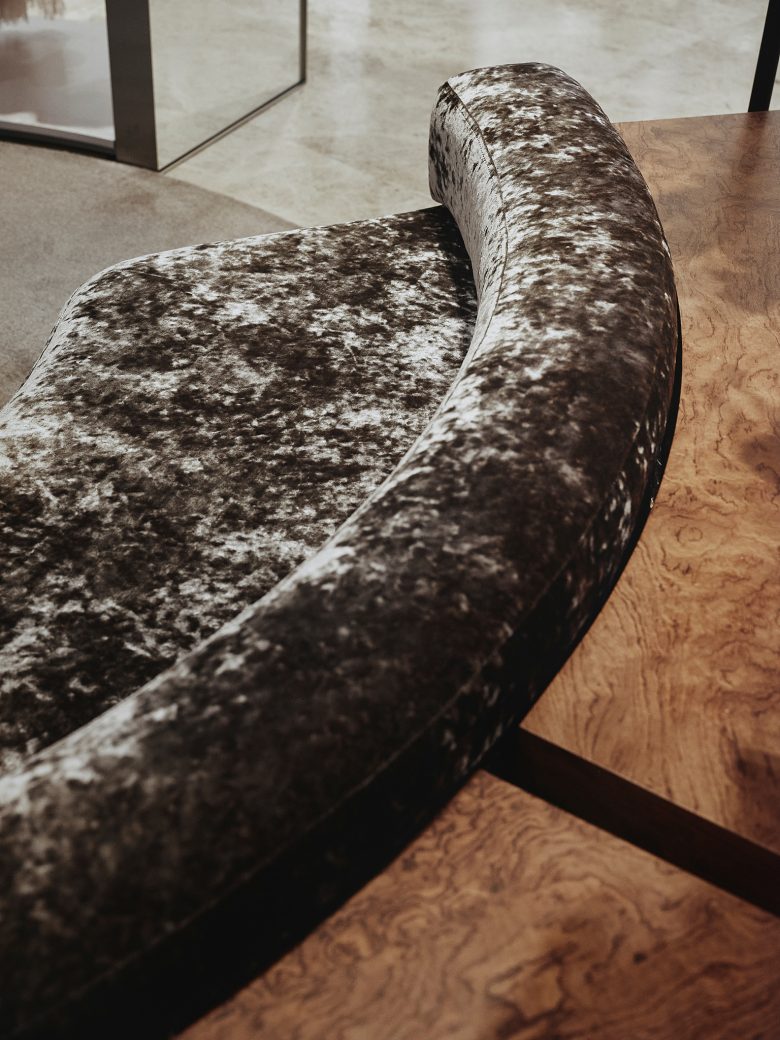 мягкий диван Corner “You wanna” in TC “Tsvetnoy”