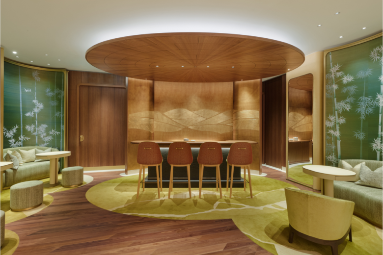 основной зал Cartier