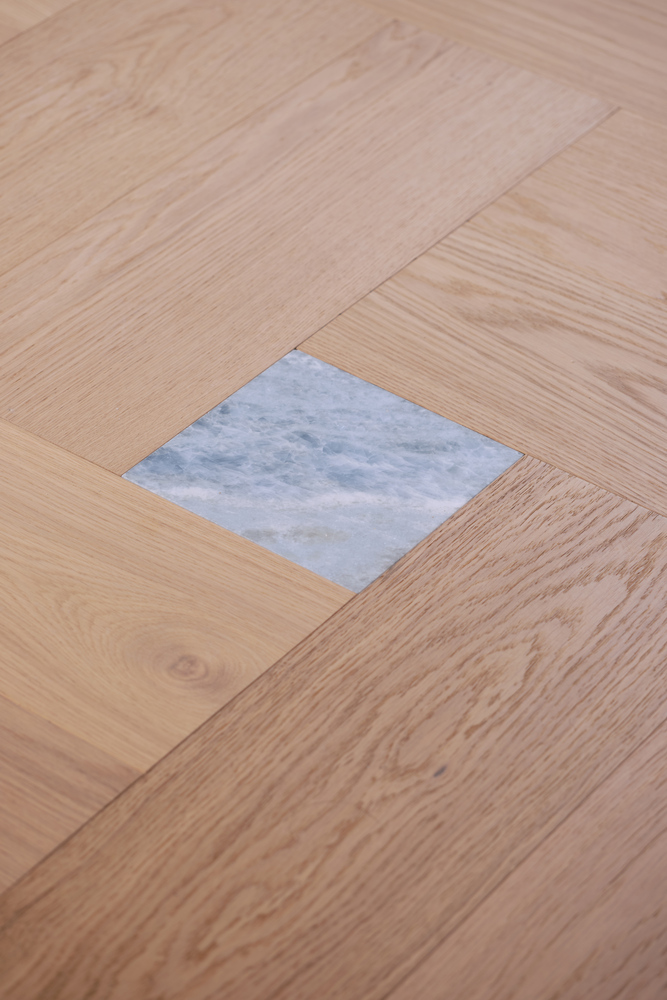 пол в торговом зале Verish от Studio Tama