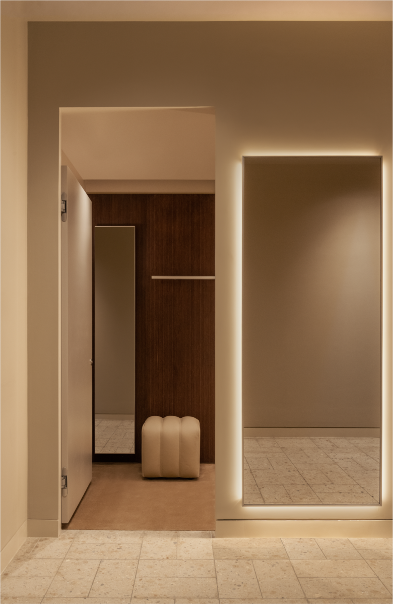 примерочная COS Store 2.0