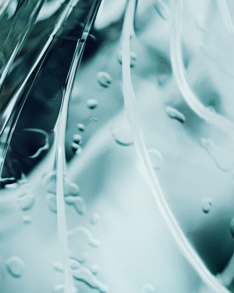 пузырьки на бутылке Oyster Gin