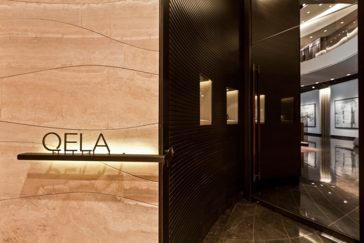 Яркий дизайн интерьера магазина одежды Qela в Катаре