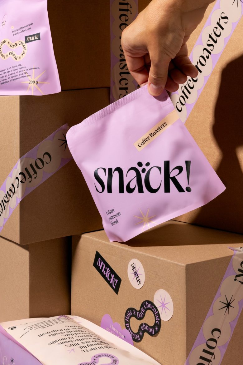 три мягкие упаковки snack