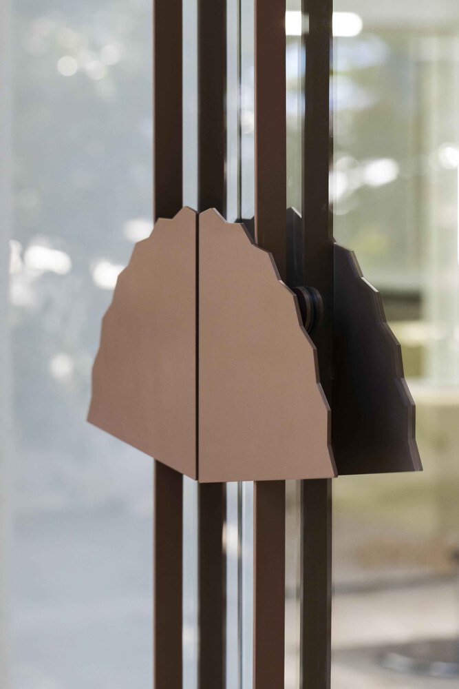 ручки на двери Vedalia Salon