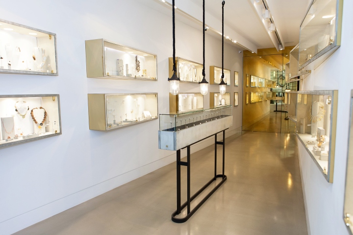 Элегантный бутик ювелирных украшений Sarah May Jewellery в Лондоне