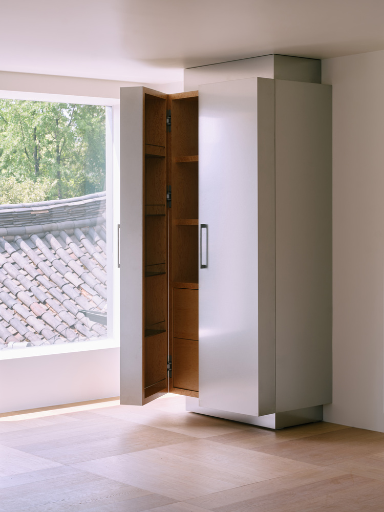 шкаф для хранения в Verish от Studio Tama