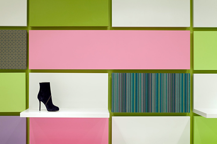 Бесподобный дизайн интерьера магазина Shoebox от Sergio Mannino Studio в Нью-Йорке