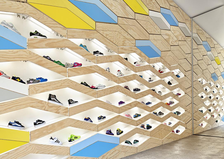 Шикарный магазин кроссовок Suppakids Sneaker Store в Германии