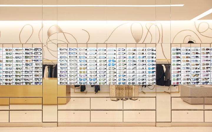 Современный дизайн магазина Saks от компании Found в Нью-Йорке: прямоугольные полки