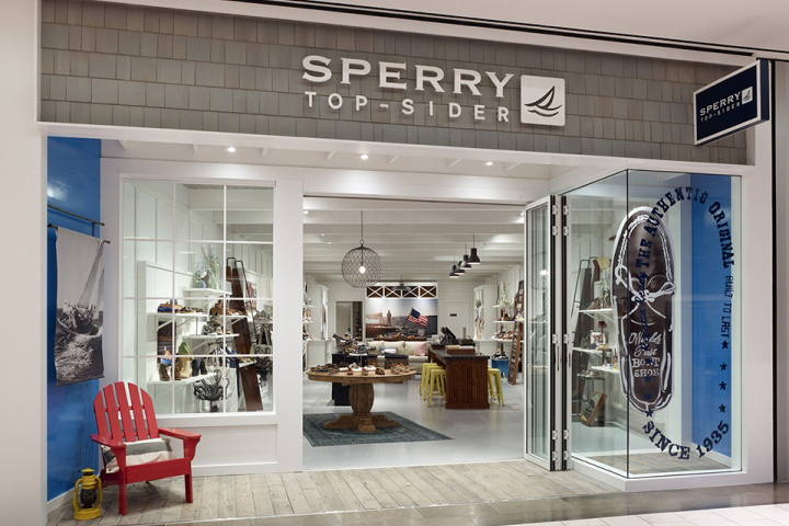 Красивый дизайн проект магазина одежды и обуви Sperry Top-Sider в Массачусетсе