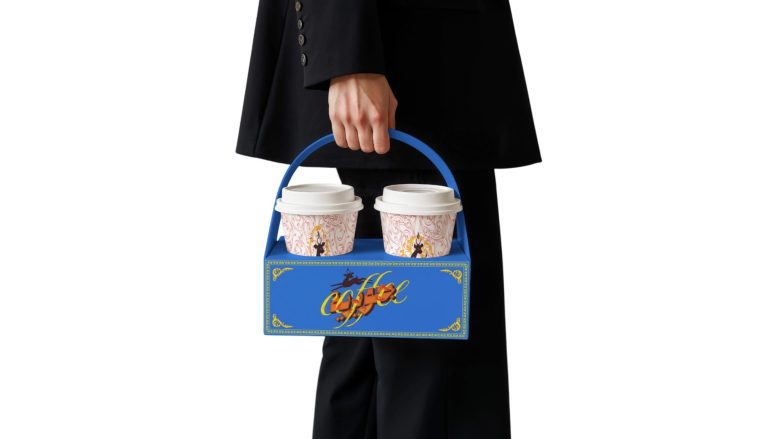 стаканчики с крышками Juwairya в подставке с ручкой