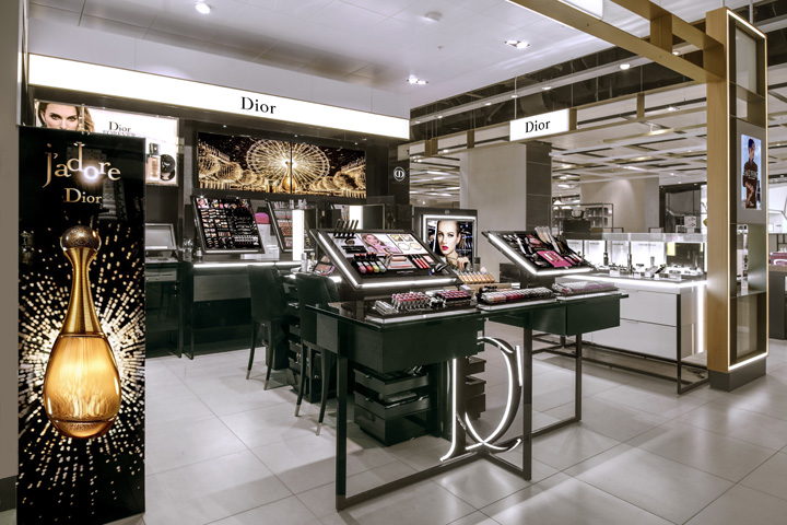 Магазин косметики Dior Beauty-Hotspot в Бирмингеме