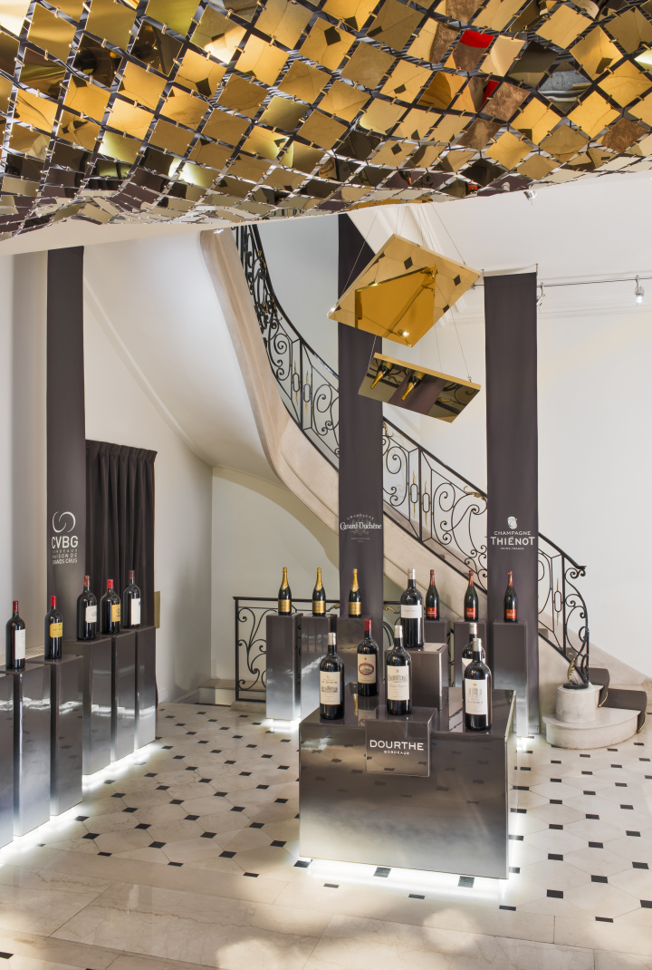 Дизайн интерьера дегустационного зала Thienot Bordeaux компании Laure Girodroux & Karolina Lubkowski в Париже