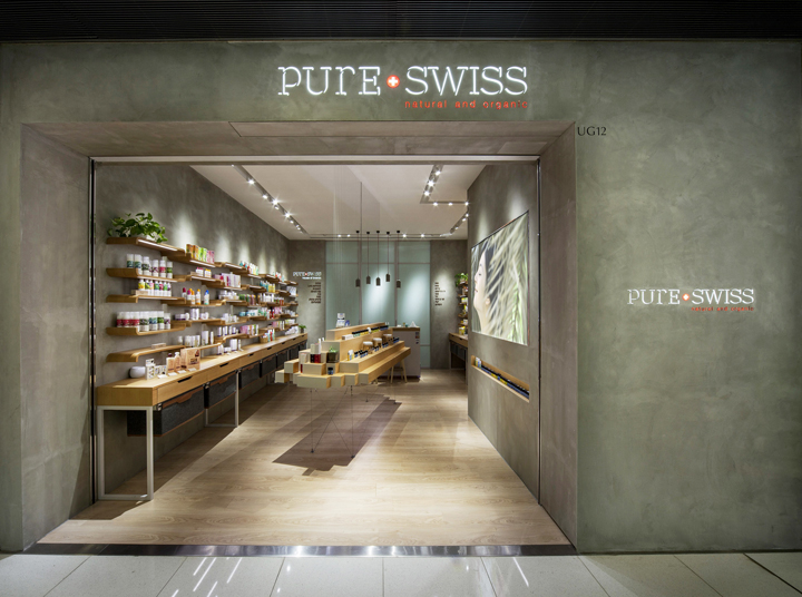 Магазин косметики Pure Swiss в Гонконге