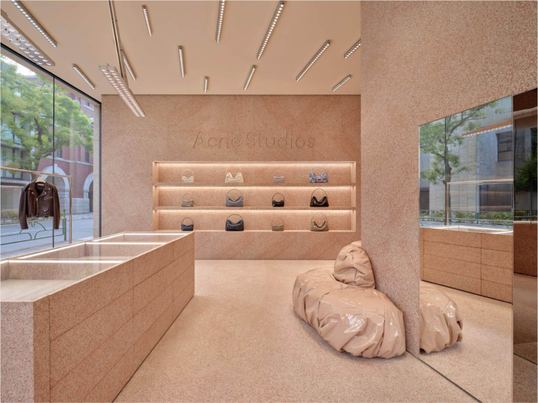торговый зал Acne Studios flagship store