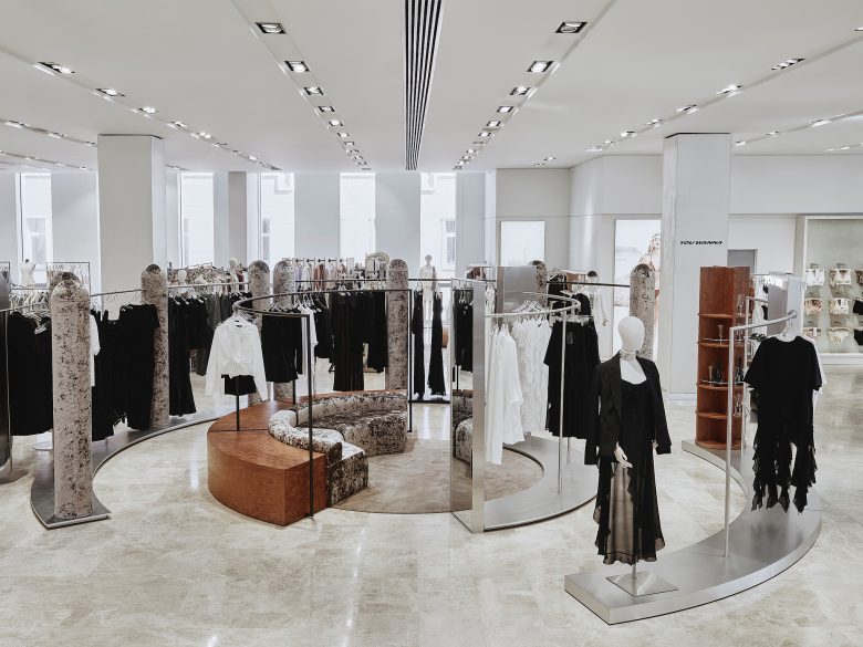 торговый зал Corner “You wanna” in TC “Tsvetnoy”