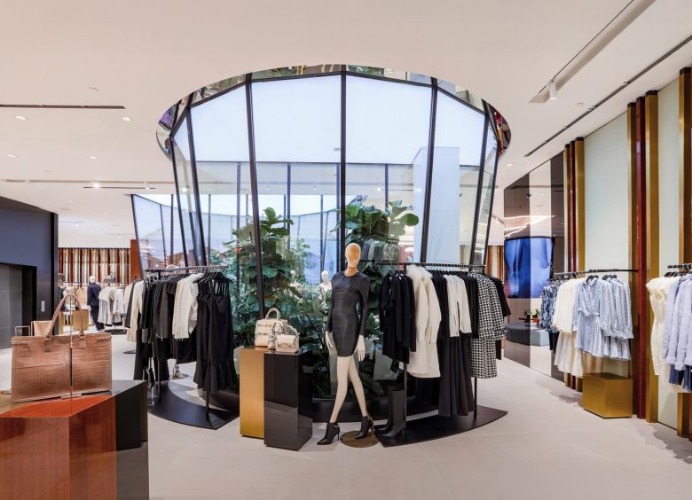 торговый зал GUESS FLAGSHIP STORE – LAS VEGAS