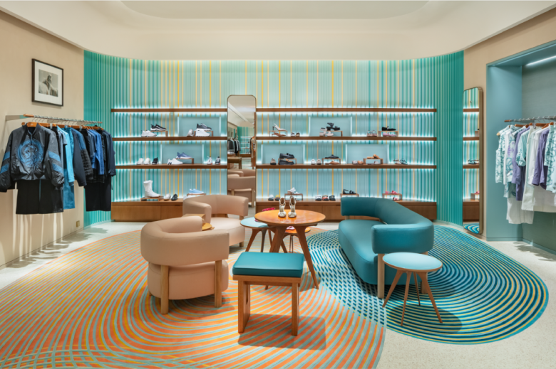 торговый зал Hermès shop-in-shop