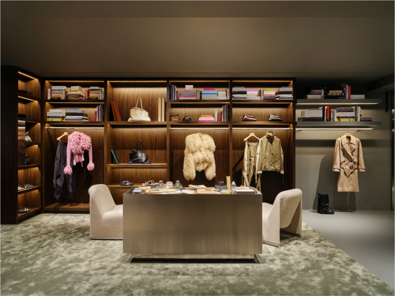 торговый зал THE ATTICO