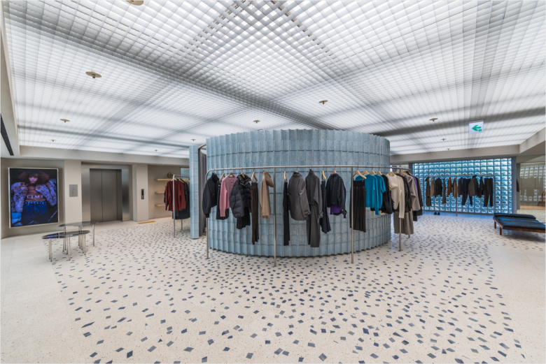 торговый зал магазина Time Seoul в Сеуле