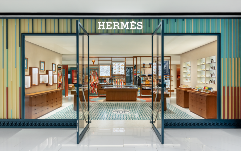 вход в магазин Hermès shop-in-shop