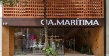 вид магазина Cia. Marítima brand с улицы