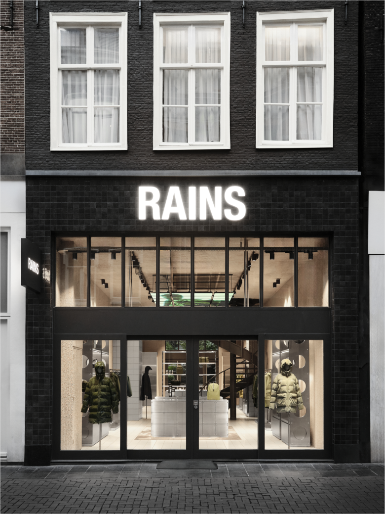 вид с улицы Rains Store