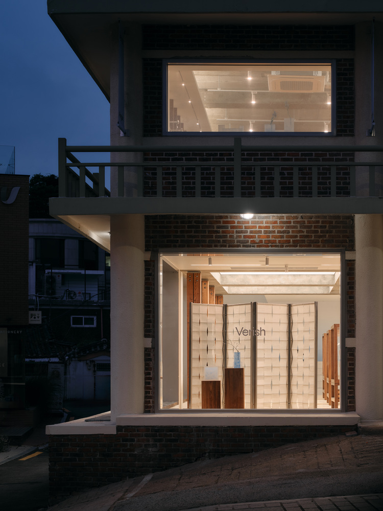 вид снаружи - Verish от Studio Tama
