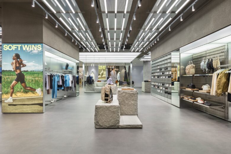 вид торгового зала ON