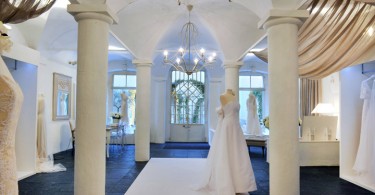 Роскошный дизайн интерьера свадебного салона в классическом стиле