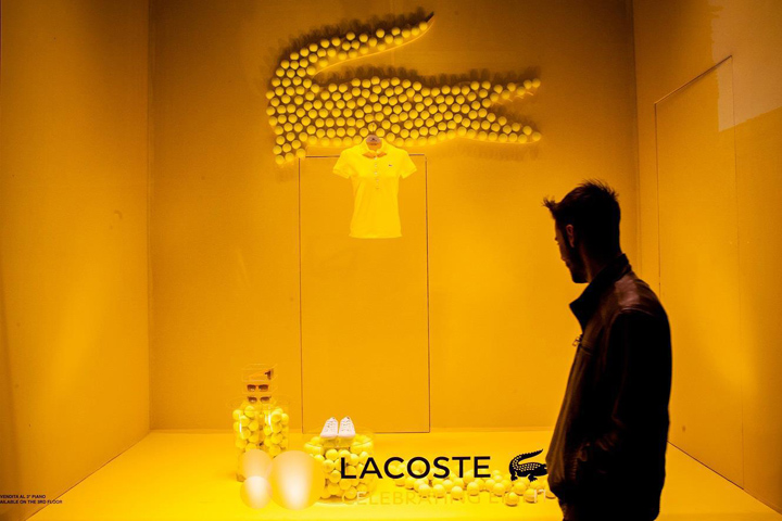 Умопомрачительная витрина магазина Lacoste в Милане