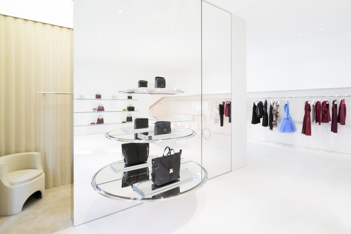 Сногсшибательный дизайн интерьера магазина женской одежды Christopher Kane в Лондоне